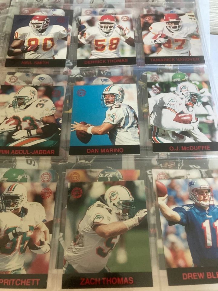 1996-97 FLEER GOUDEY FÚTBOL GRIDIRON GREATS JUEGO COMPLETO 147 CARTAS "MUY RARO" Foto 4 de 4