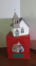 HALLMARK 1994 SARAH PLAIN & TALL THE COUNTRY CHURCH Village House