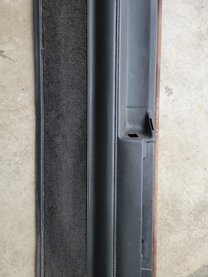 78-88 Oldsmobile Cutlass Supreme panel de 2 puertas inferior derecho paso Hurst 442 Olds OEM Foto 3 de 4