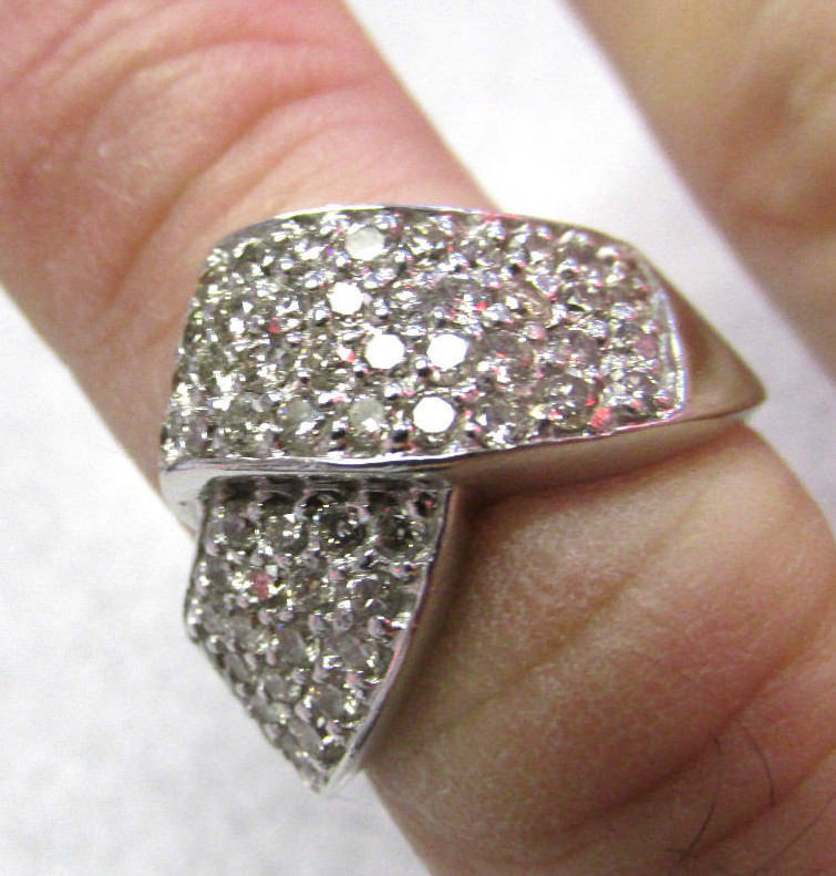 Beautiful 1.50 ctw VS1-SI1-Top Light Brown  Diamond Ring 14k WG size 6 Must See 