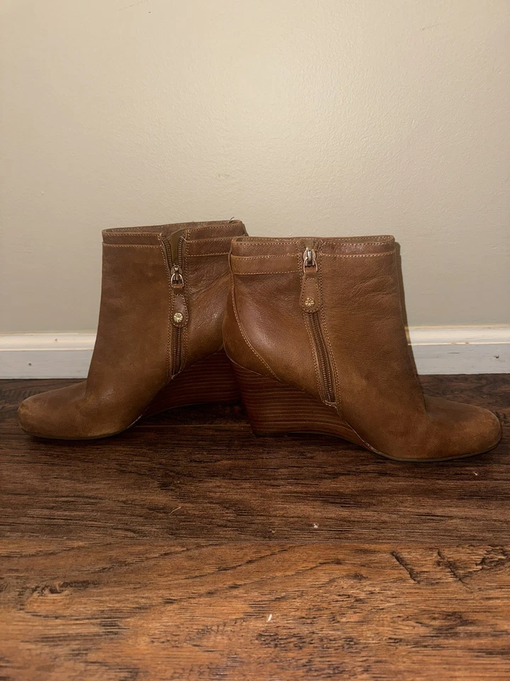 Mujer Isaac Mizrahi Marrón Cuña Botín Tacón - Talla 7 Foto 3 de 4