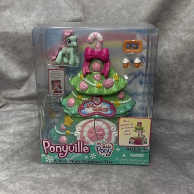 My Little Pony A VERY MINTY CHRISTMAS TREE Playset Ponyville 2006 Hasbro Set NEW
