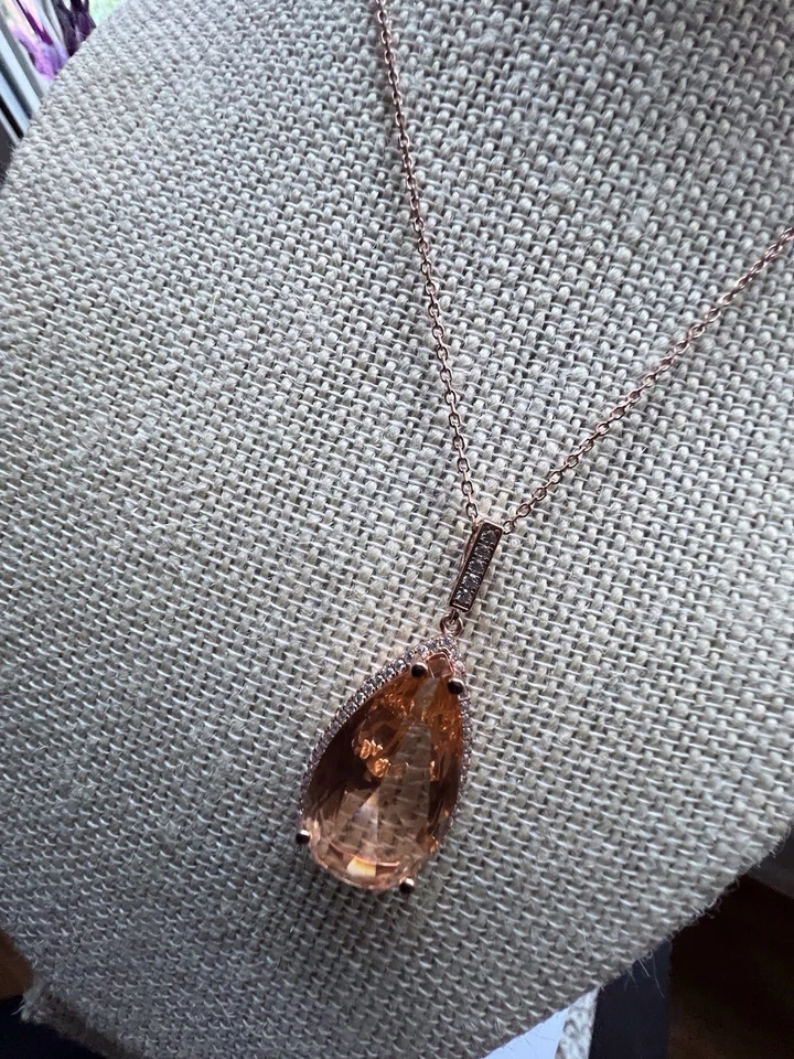 Genevieve纯银18K镀玫瑰金粉红色立方氧化锆吊坠 — 第 3/4 张图片