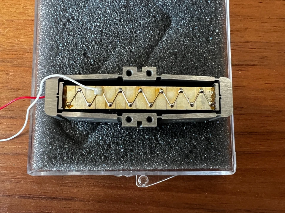 THORLABS APF705 - Amplified Piezoelectric Actuator with Flexure Mount, 150 V, 56 - Image 3 of 3