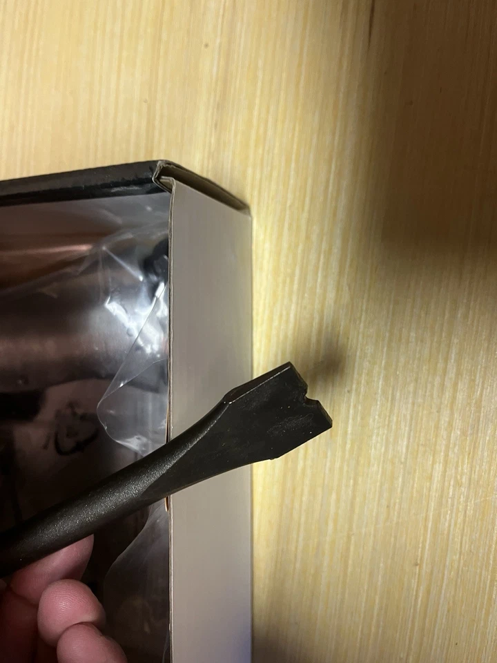 Martillo neumático central de barril medio con cincel. Nuevo, caja abierta. Foto 3 de 4