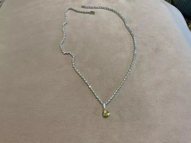 Collar de tenis citrino creado en laboratorio corte pera de 15 quilates enchapado en oro blanco de 14 k de 18" Foto 2 de 4