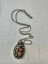 VTg Middle Eastern Perfume, Snuff, Gem Stone Accents Bottle Necklace 28”