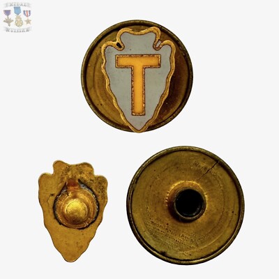 83 WWII US ARMY 30s 40s U.S. エンブレム ピンバッチ WWII U.S. ARMY 36TH INFANTRY DIVISION ARROWHEAD LAPEL PIN SCREW