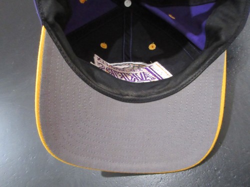 VINTAGE Los Angeles Lakers Hat Cap Snap Back Purple Yellow NBA Basketball Mens - Picture 8 of 9