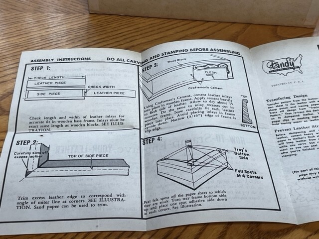TANDY LEATHER WALNUT SAFETY SMOKER DOUBLE UNIT ASHTRAY CARVING KIT ORIGINAL BOX