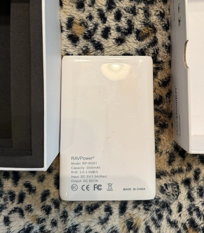 RavPower Wireless SD flash Card Reader RP-WD01 New  - Image 4 of 4