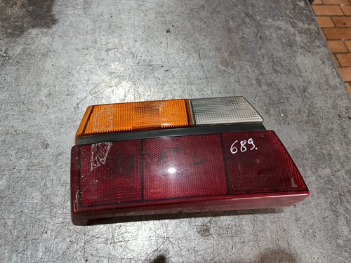 VW Passat 32 B1 Rückleuchte Rücklicht Heckleuchte links 321945095 E/G/F