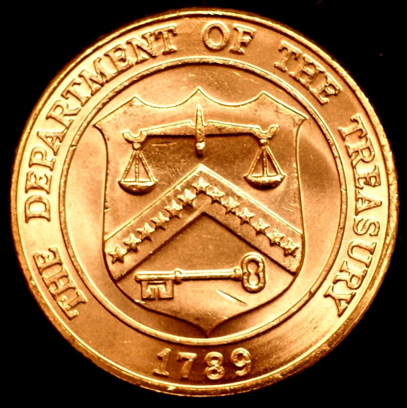 1982 1983 D Souvenir Denver Mint Set Bronze Coin  2019 310  - Image 2 of 2