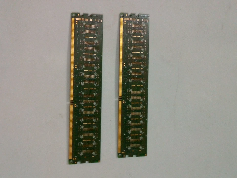ADATA 8GB (2x4GB) DDR3 AD3U1600W4G11-B 1600(11) 4GX8 U-DIMM #R617 - Image 4 of 4