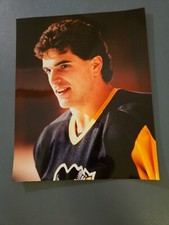 KEVIN STEVENS Pittsburgh Penguins 8