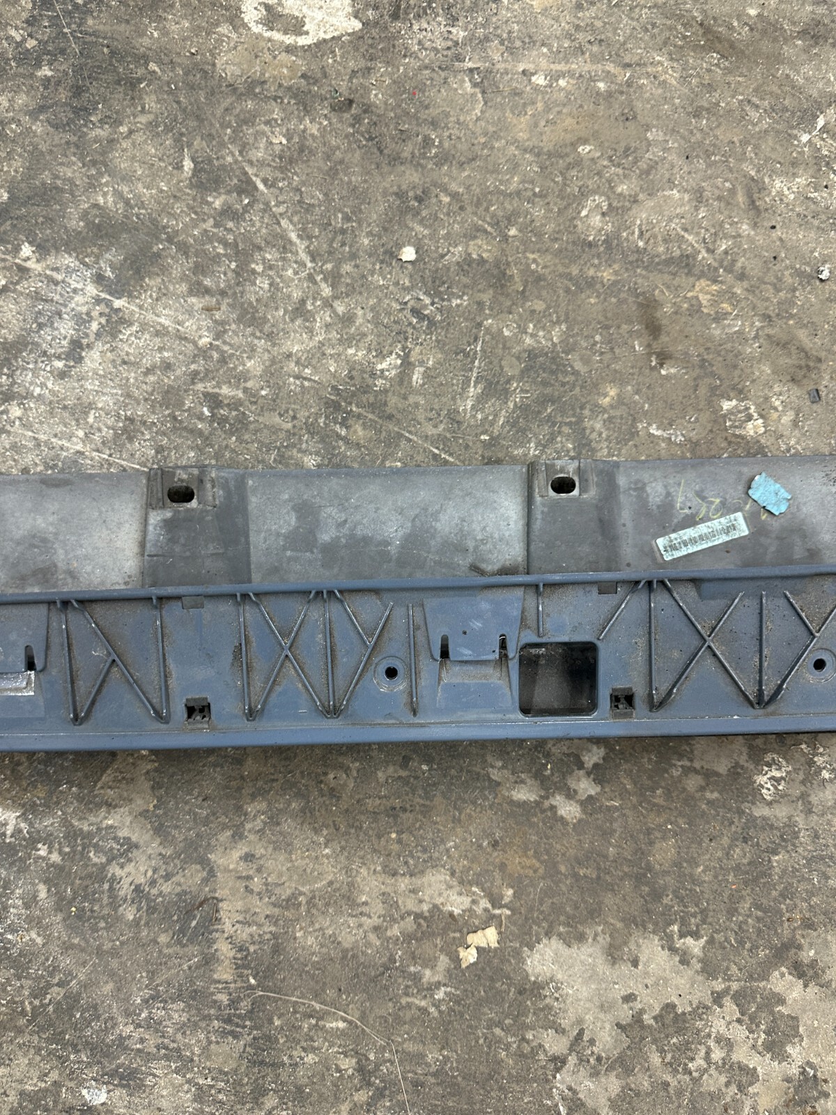 2021 AUDI R8 KEMORA GREY LEFT DRIVER CARBON FIBER SIDE SKIRT  *BURN DAMGE*