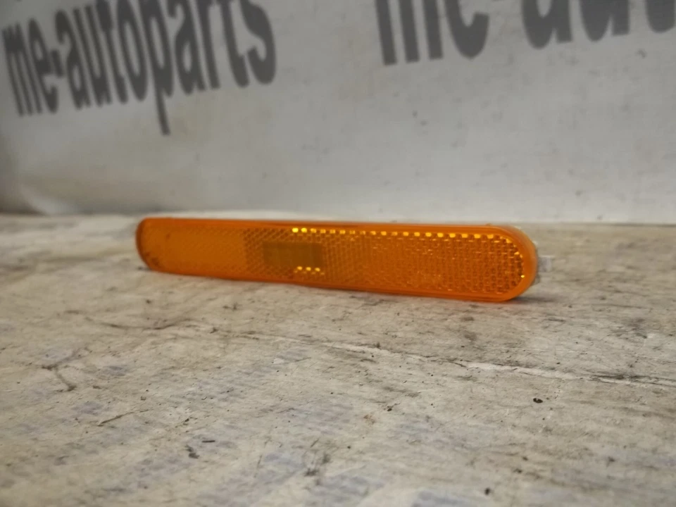 Luz marcadora parachoques delantero derecho Cadillac Catera 97-01 OEM Foto 3 de 4