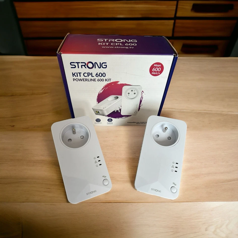 STRONG 2 Steckdosen CPL 600 Mbps, gefilterte Steckdose und Ethernet-Port