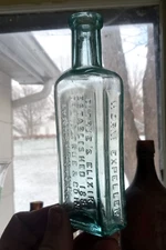 DR.TRUE'S ELIXIR WORM EXPELLER FAMILY LAXATIVE AUBURN,ME 1890s HAND BLOWN BOTTLE
