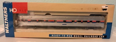 Walthers HO Amtrak Phase II 85  Budd Tavern-Obs Car 932-6502 RTR Boxed