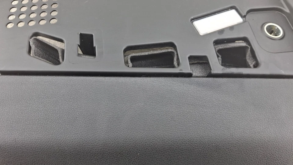 BMW 528I XDRIVE F10 2012-2016 lado derecho del pasajero debajo del tablero cubierta panel OEM Foto 3 de 4