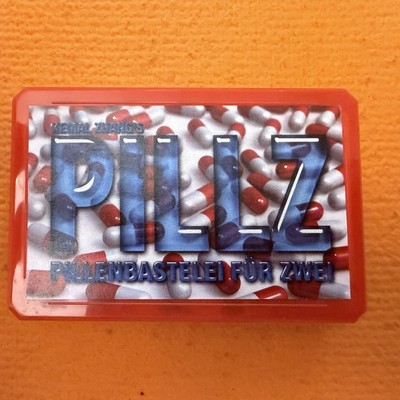 Pillz - Yun Games - DE/EN - 2008 - Pillenbastelei für zwei - eher seltenes Spiel