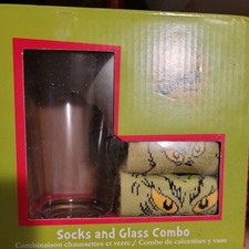Dr Seuss How The Grinch Stole Christmas Socks Glass Combo Gift Set