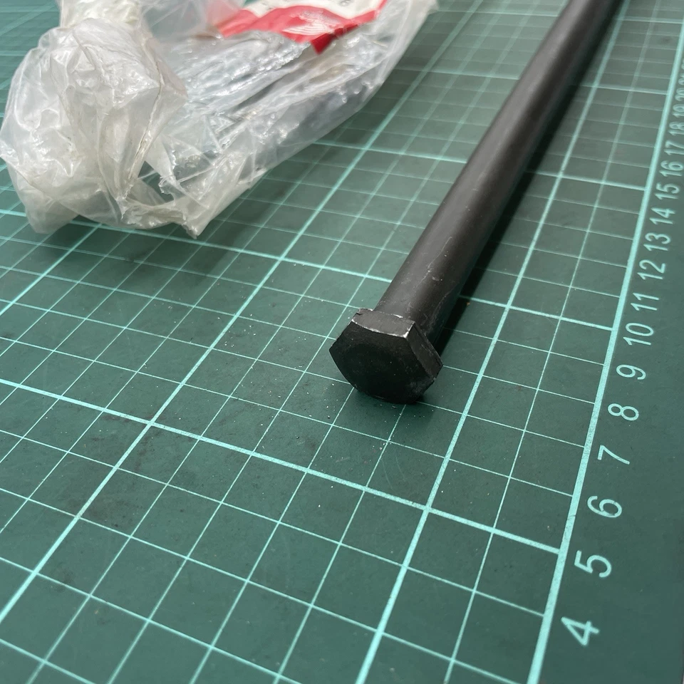 90121-KF9-900 подлинный Honda задняя подвеска болт вилка шарнир XL 100 125 NOS - Изображение 3 из 4