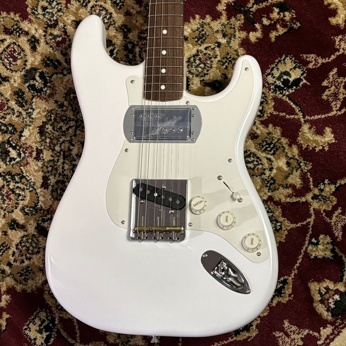 ギター Fender Souichiro Yamauchi Stratocaster Fender Japan's Stratocaster Custom combines the Strat & Tele