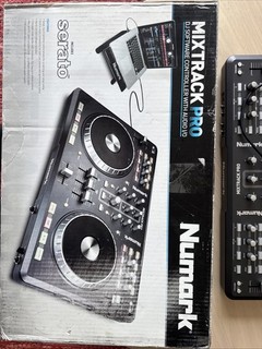 Numark Mixtrack Pro Digital DJ Controller