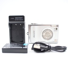 Excellent quality FUJIFILM FinePix F10 Silver Compact Digital Camera Japan