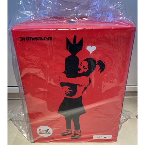 Medicom Toy BANKSY BOMB HUGGER Red Ver Statue Figure F/S EMS - Afbeelding 1 van 3