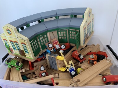 aldi wooden train accessory set