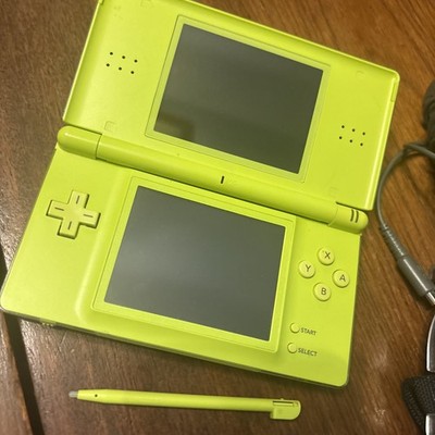 Nintendo DS Lite 2006 Lime Apple Green Original Pen Lot PLUS