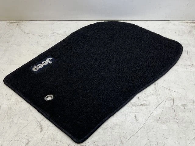 Alfombrilla Chrysler Jeep Grand Cherokee 2011 ABA-WK36 [usada] [PA120547743] Foto 4 de 4