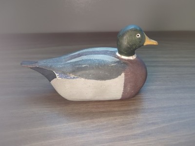 Vintage Hand Carved Wooden DUCK DECOY BLUE BILL DUCK 
