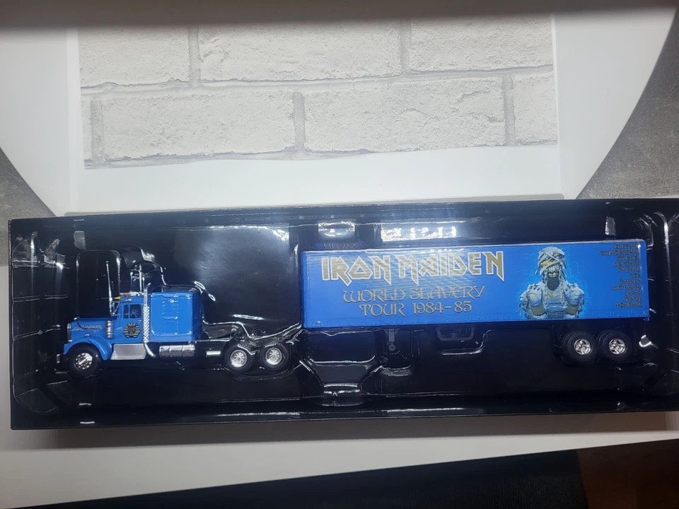 Corgi CC55704 Heavy Metal Trucks Iron Maiden 'Powerslave' - Image 4 of 4