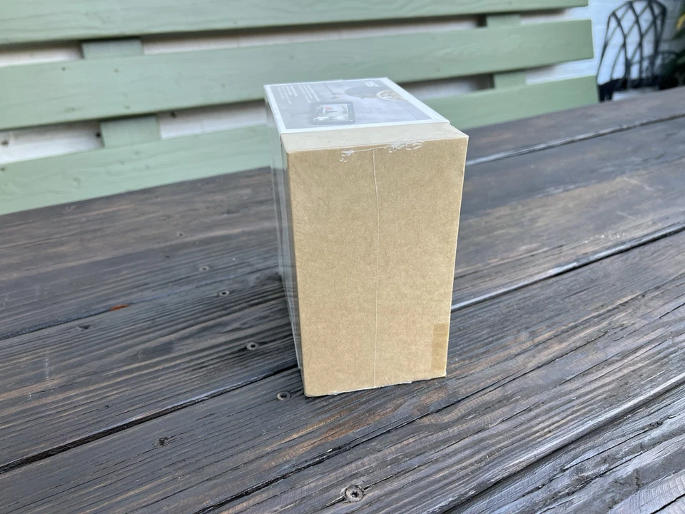 Google Nest Cam Indoor Security Plug-in Wi-Fi Camera NC1102ES New - Image 2 of 4