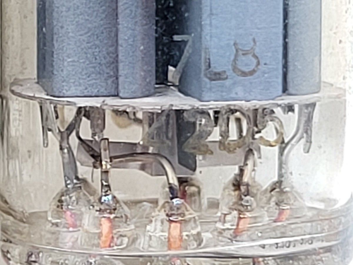 Valvo CCa (E88CC+) Yellow Label O-Getter Matched Pair