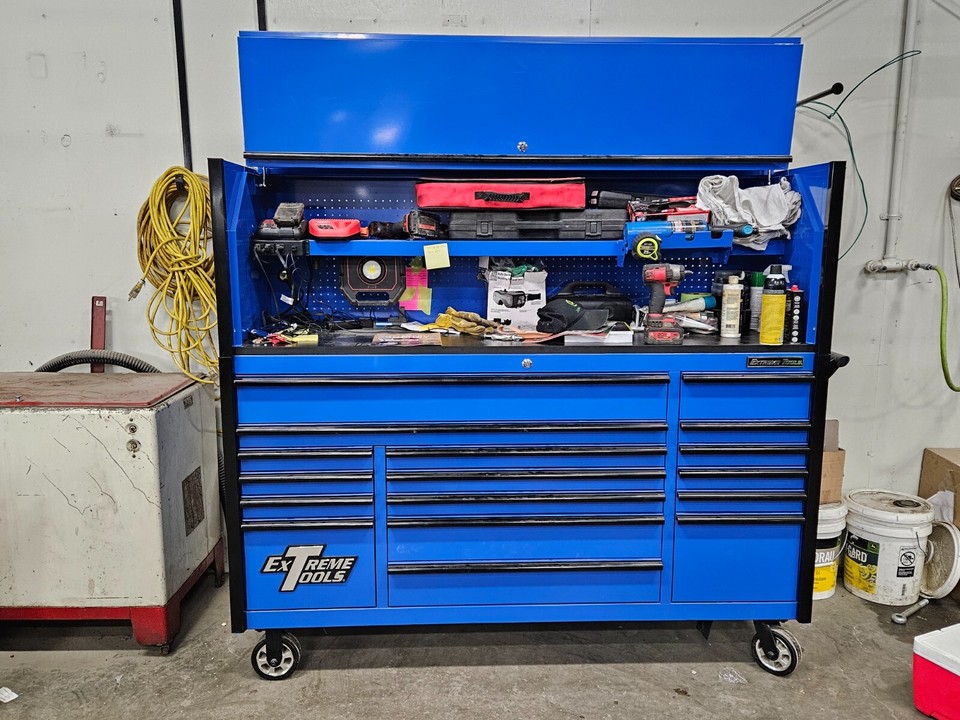 Extreme tool box triple bay with hutch an power cord eBay