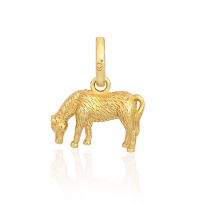 GRAZING PONY CHARM IN GELBGOLD AUF STERLINGSILBER CMN358