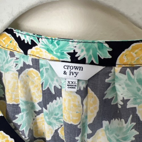 Crown & Ivy Plus Size 2X Yellow Pineapples Top Sleeveless V-Neck - Picture 2 of 6