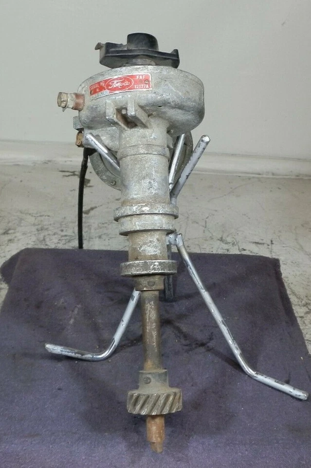 Lincoln Capri & Cosmopolitan 1953 distribuidor FoMoCo 5,2 L - #FAF12127A Foto 2 de 4