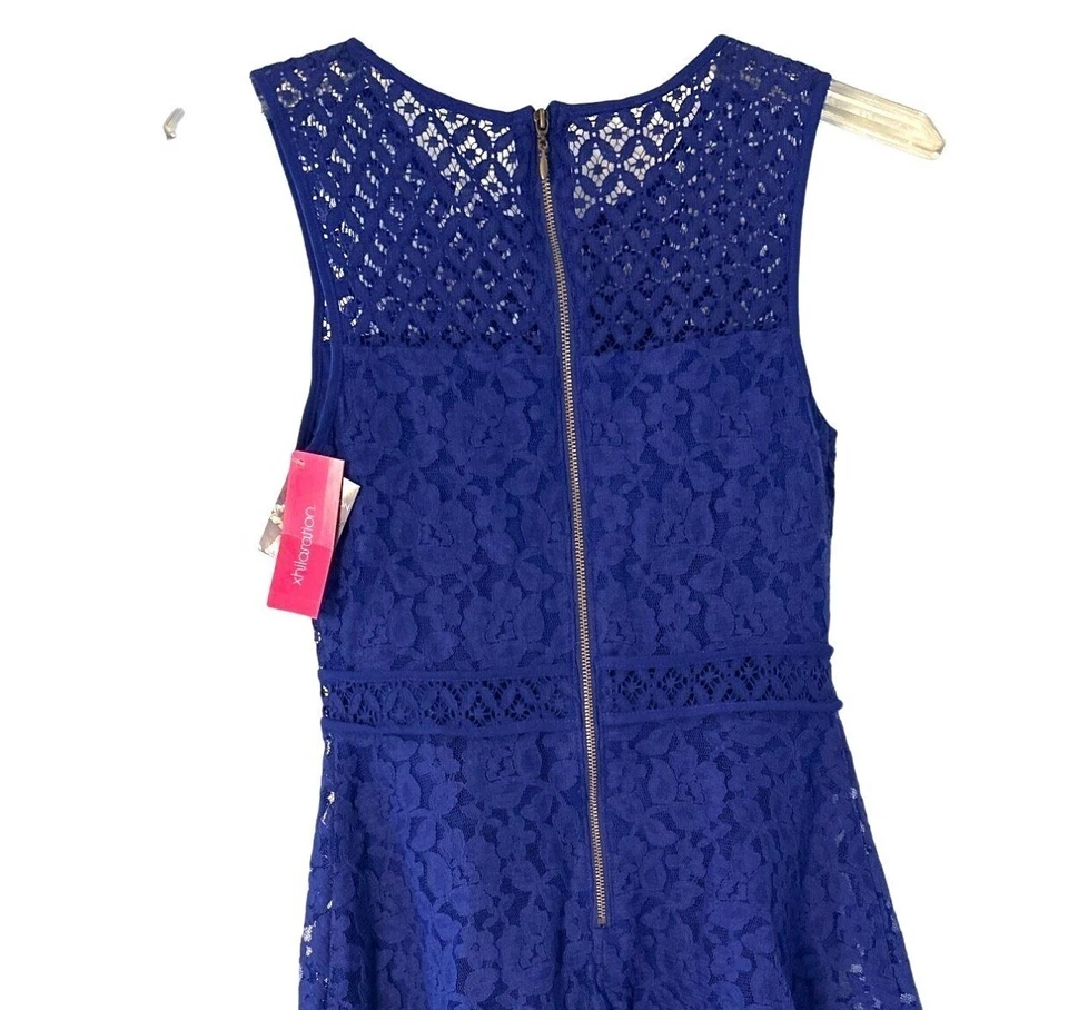 Vestido Xhilaration Niñas Talla XS Cuello Redondo Encaje Superpuesto Forrado Sin Mangas Foto 2 de 4