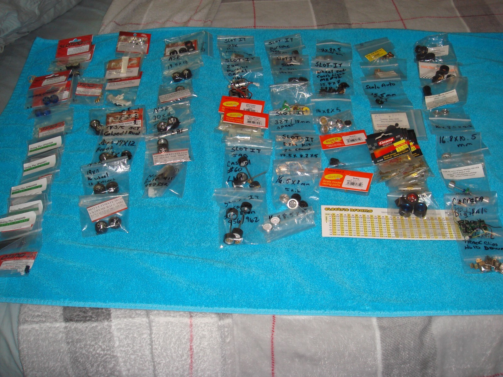 1/32 Huge Parts Lot Slotting Plus*NSR*SlotIT*Carrera* Scale Auto eBay