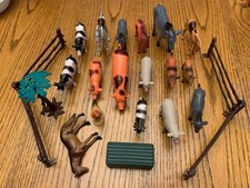 Lot of 16 Plastic Farm Animals 1 Tree Fence Cows Sheep Pigs Horses  More