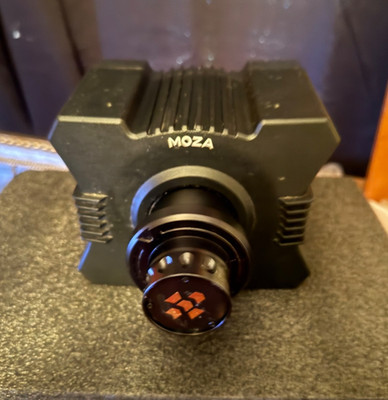 Moza R5 Direct Drive Sim Racing wheel Base Only (cables included)