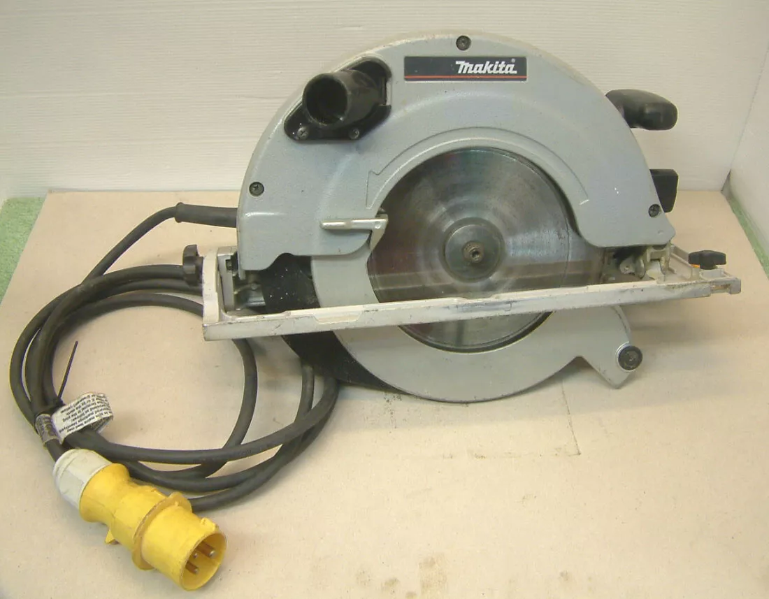 Makita 9 inch saw deals