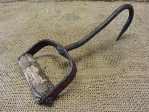 Vintage Hand Forged Iron & Wood Hay Hook Antique Farm Primitive 10535