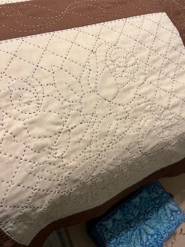 Vintage Handmade Quilted Brown and Tan Rose Bouquet Pattern Queen Size Coverlet - Picture 9 of 22
